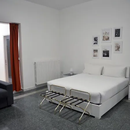 La Casa Di Eva Bed & Breakfast 4*