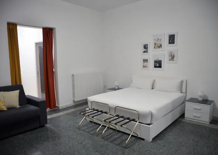 La Casa Di Eva Bed & Breakfast 4*